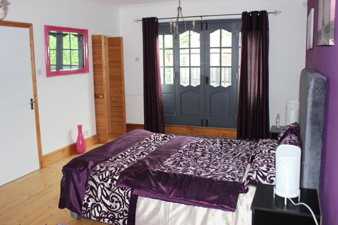Modern Spacious House - Sleeps 16, Free Parking, Sun Terrace Nuneaton Eksteriør bilde